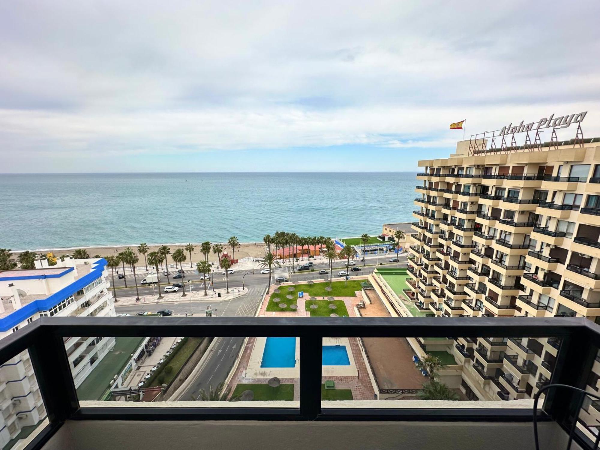 Aloha Playa Sol Y Mar Apartment Беналмадена Екстериор снимка